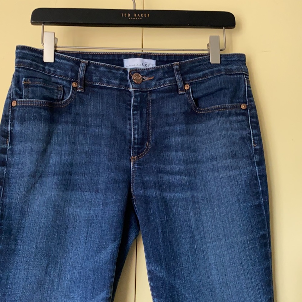 Ann Taylor LOFT blue jeans in size 28 - Picture 4 of 11